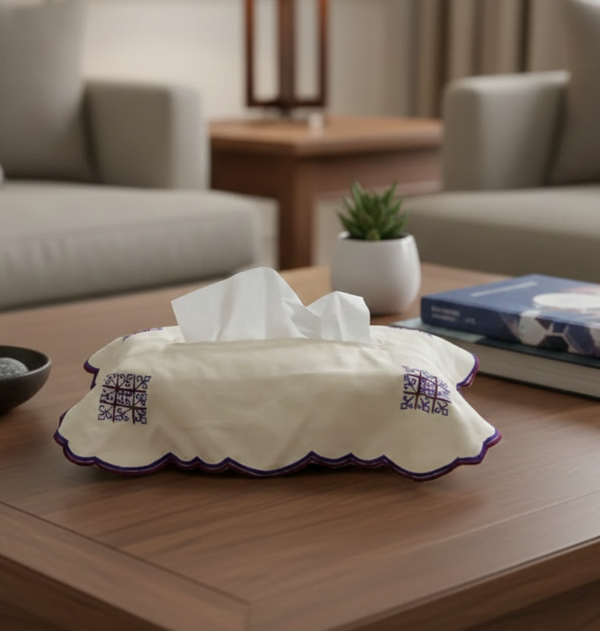 TISSUE BOX WITH EMROIDRED COVER
