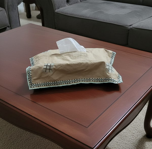TISSUE BOX WITH EMROIDRED COVER