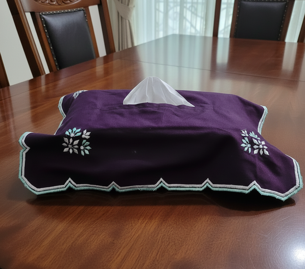 TISSUE BOX WITH EMROIDRED COVER