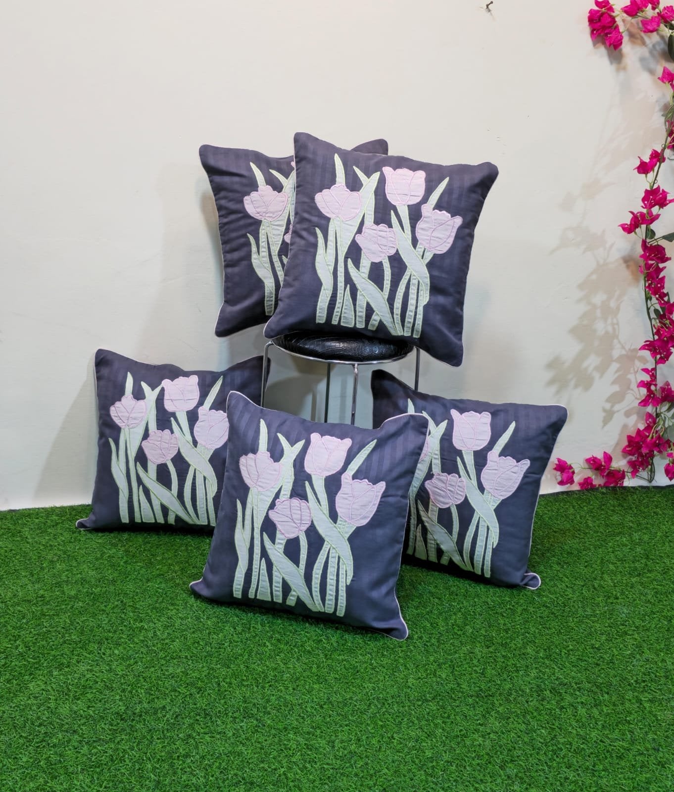 EMBROIDERED CUSHION COVER