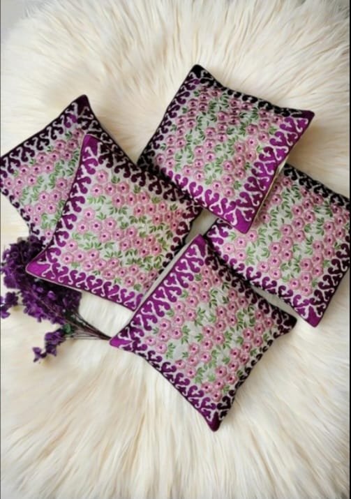 EMBROIDERED CUSHION COVER